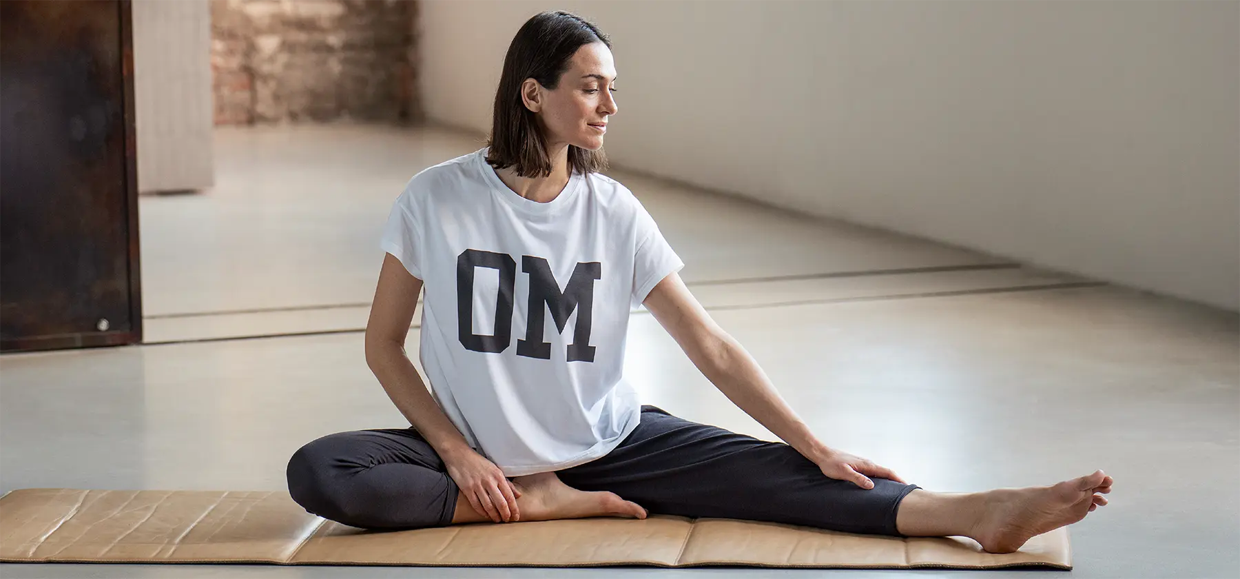 Sunday in Bed X Torquato Yogashirt OM Sunday in Bed X Torquato Yogashirt OM